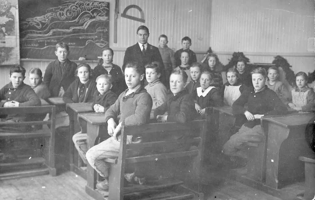 Skålans skola 1927-1928 Forsta terminen vt 1928 i storskola